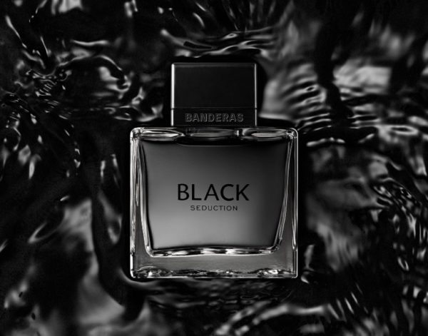 PERFUMESEDUCTION IN BLACK